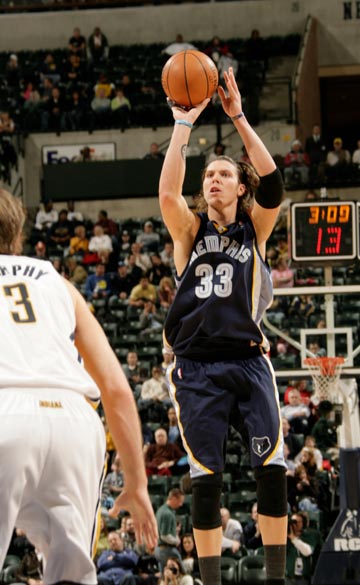 队在防守策 队在防守策